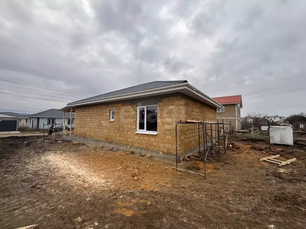 Дом в Крым, Симферопольский район, с. Доброе ул. Эльдара Халилова (103 ... - Фото 1