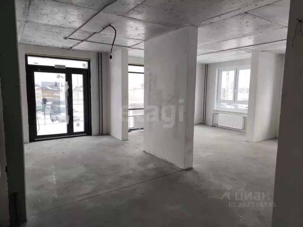 Торговая площадь в Тюменская область, Тюмень ул. Фармана Салманова, 21 ... - Фото 1