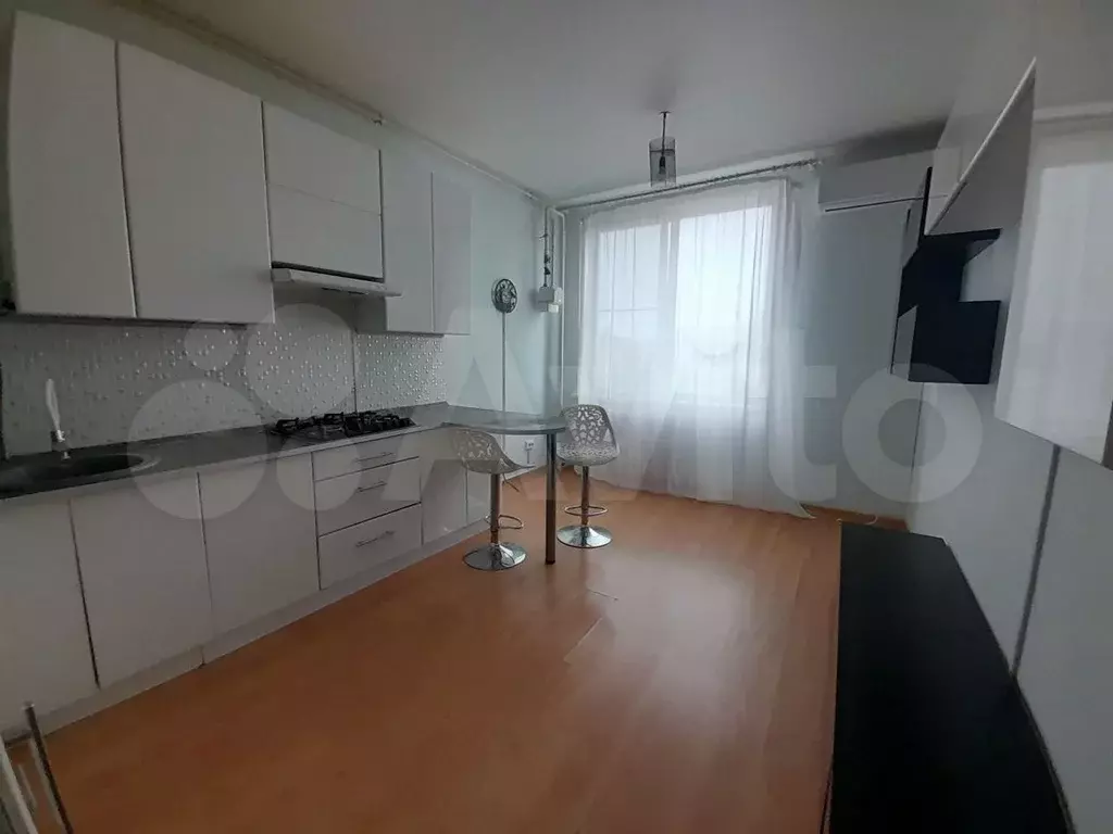 1-к. квартира, 41,8 м, 3/3 эт. - Фото 1
