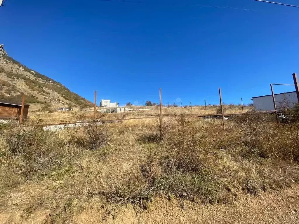 Участок в Крым, Алушта муниципальный округ, с. Лучистое  (6.0 сот.) - Фото 2