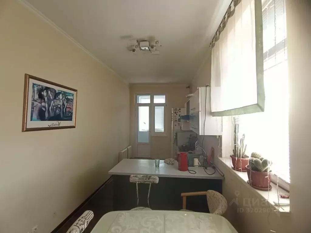 2-к кв. Севастополь просп. Героев Сталинграда, 63 (85.4 м) - Фото 2