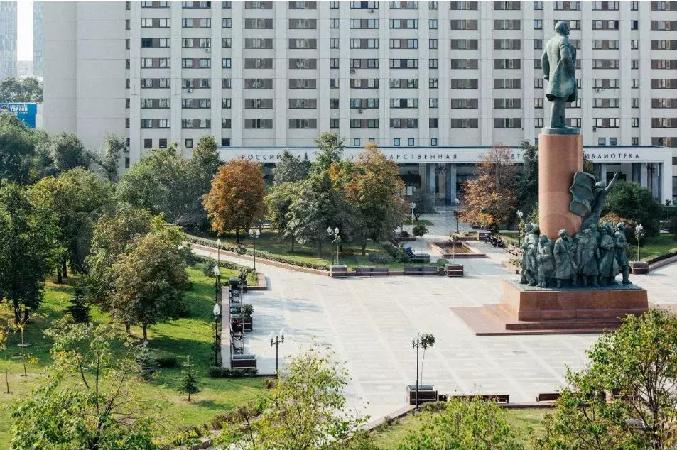 Помещение у метро Октябрьская 236.3м - Фото 1