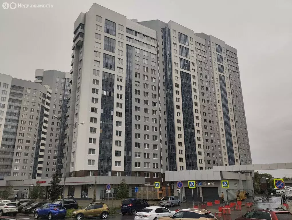2-комнатная квартира: Екатеринбург, улица Блюхера, 95 (56 м) - Фото 1