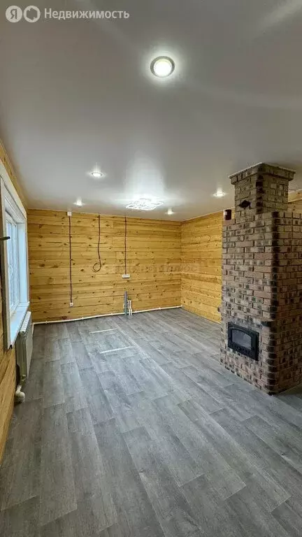 Дом в Тарбагатайский район, сельское поселение Саянтуйское, село ... - Фото 1