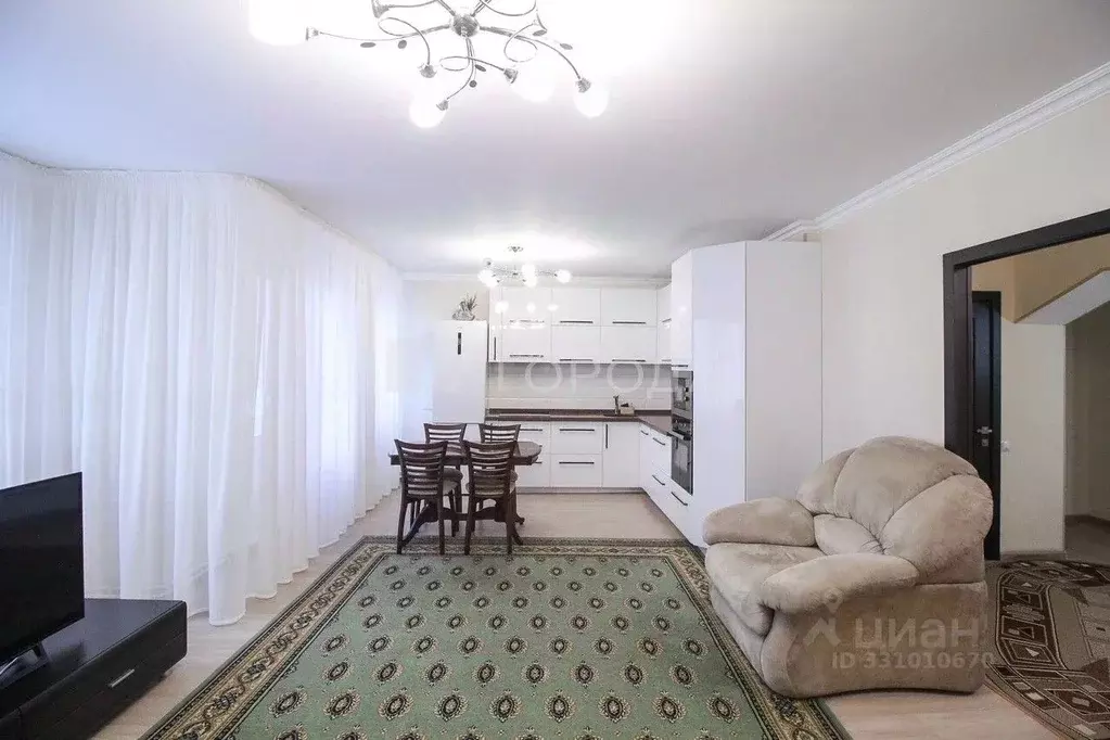 3-к кв. Алтайский край, Барнаул ул. Сергея Ускова, 23 (87.3 м) - Фото 1