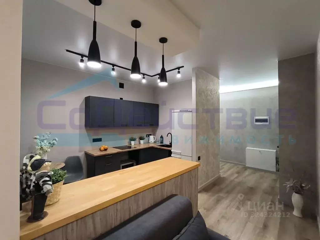 1-к кв. Омская область, Омск просп. Комарова, 11/4 (38.4 м) - Фото 0