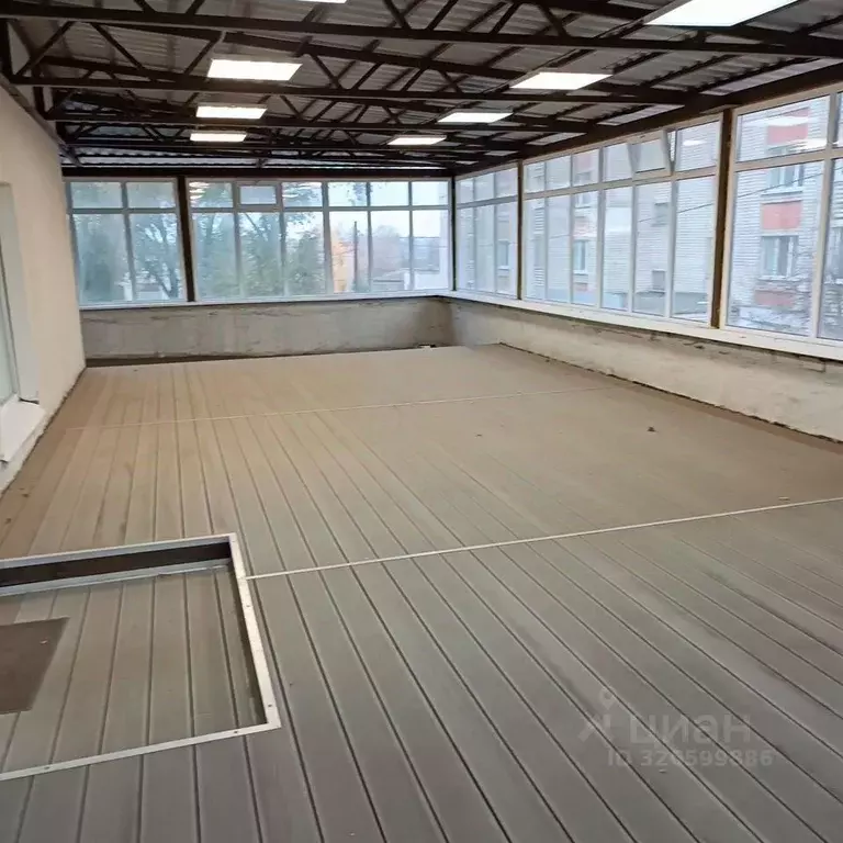 Помещение свободного назначения в Брянская область, Брянск Московский ... - Фото 1