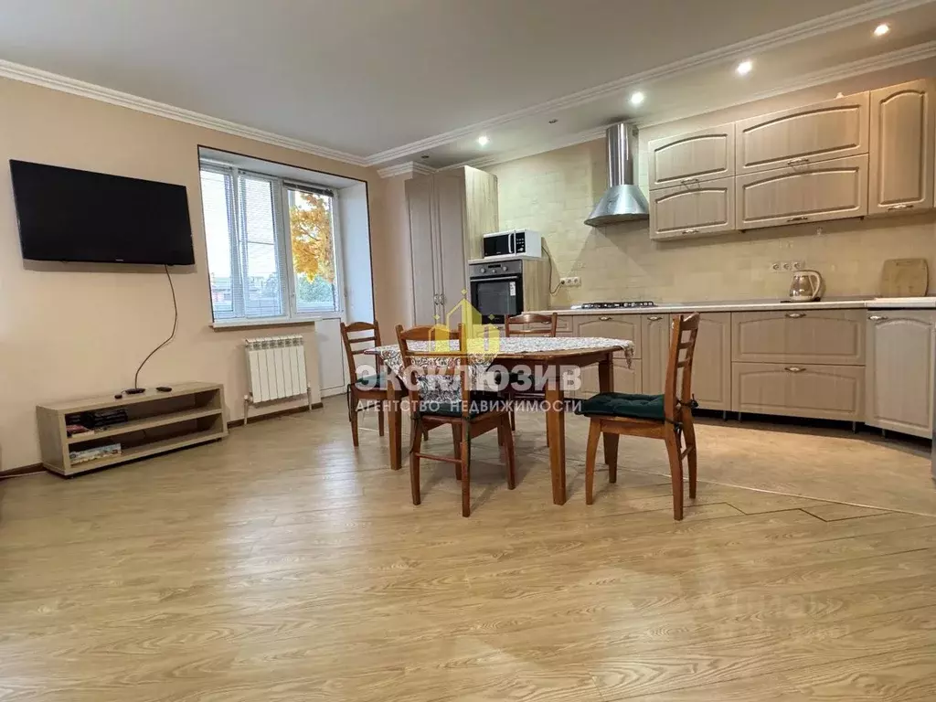 2-к кв. Ставропольский край, Ессентуки Октябрьская пл., 31А (82.0 м) - Фото 2