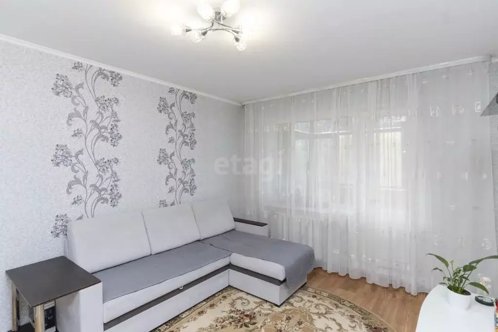 2-к кв. Тюменская область, Тюмень Олимпийская ул., 44 (41.9 м) - Фото 1