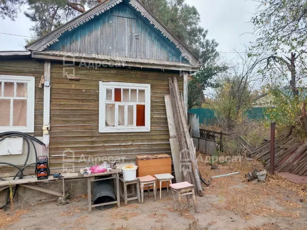 Дом в Волгоградская область, Волгоград ул. Джамбула Джабаева (12 м) - Фото 0