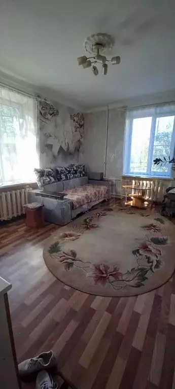 Комната 19,6 м в 3-к., 1/3 эт. - Фото 0