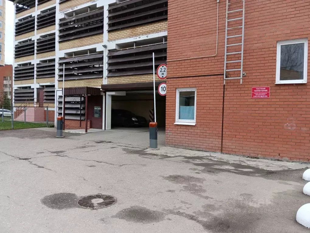 Гараж в Московская область, Красногорск Опалиха мкр, ул. Дежнева, 7А ... - Фото 1