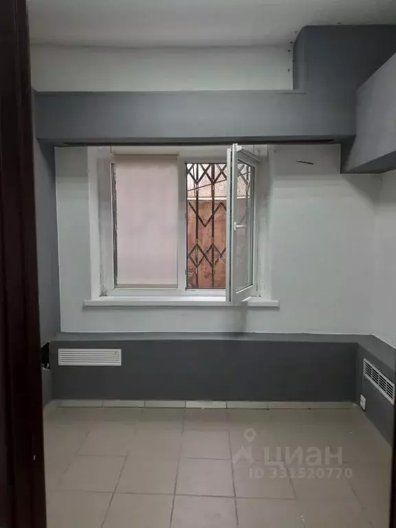 Помещение свободного назначения в Челябинская область, Челябинск ул. ... - Фото 1