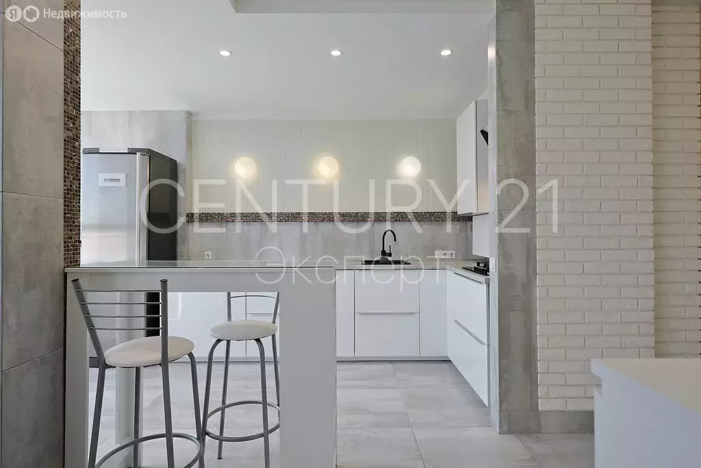 Квартира-студия: Калининград, Красносельская улица, 82к1 (42.1 м) - Фото 1