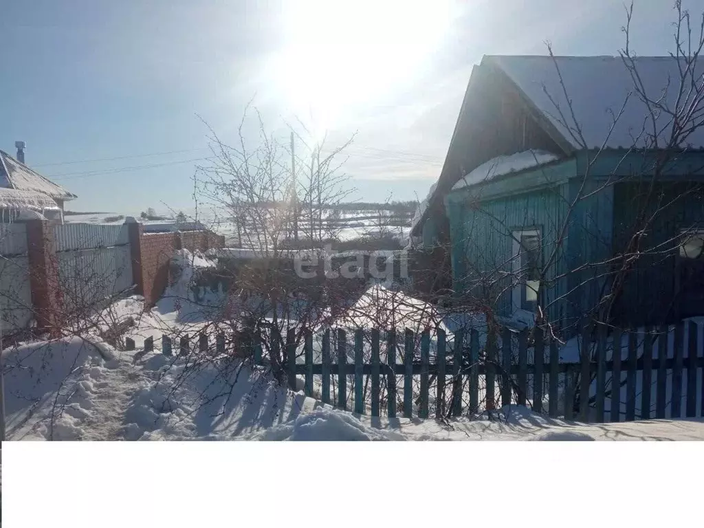 Дом в Челябинская область, Чебаркуль Комсомольская ул. (58 м) - Фото 0