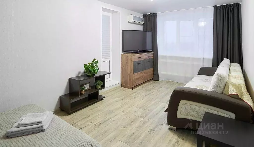 1-к кв. Волгоградская область, Волжский просп. Имени Ленина, 84 (32.0 ... - Фото 1