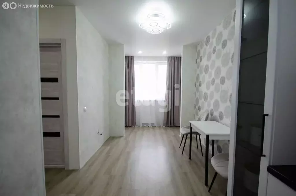 1-комнатная квартира: Ялуторовск, улица Свободы, 238 (38 м) - Фото 1
