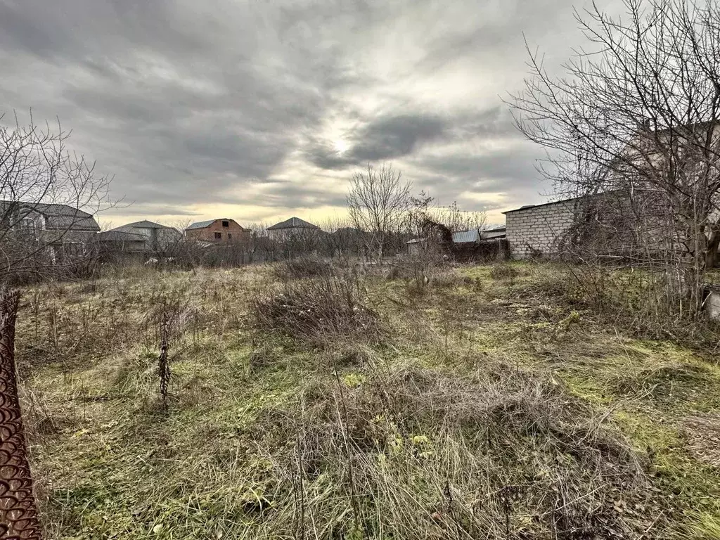 Участок в Кабардино-Балкария, Нальчик городской округ, с. Адиюх ул. ... - Фото 0