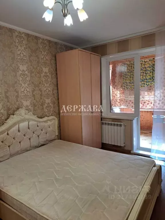 3-к кв. Белгородская область, Старый Оскол Олимпийский мкр, 48 (65.0 ... - Фото 0