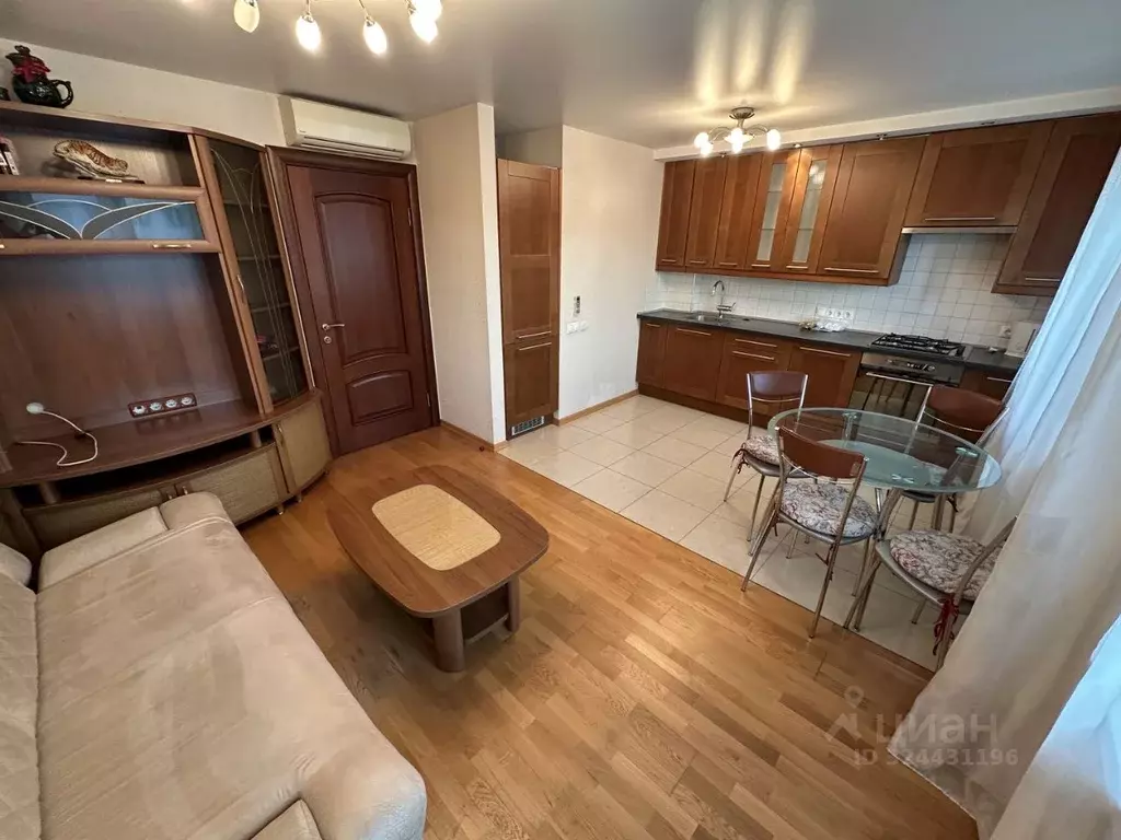 2-к кв. Нижегородская область, Нижний Новгород ул. Максима Горького, ... - Фото 1