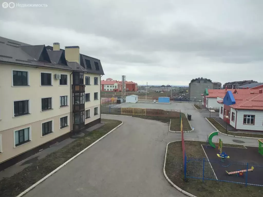 3-комнатная квартира: Чегем, Баксанское шоссе, 21 (87 м) - Фото 0
