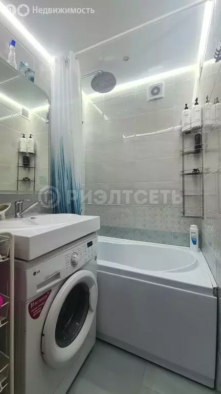 3-комнатная квартира: Мурманск, Каменная улица, 2к3 (52 м) - Фото 0
