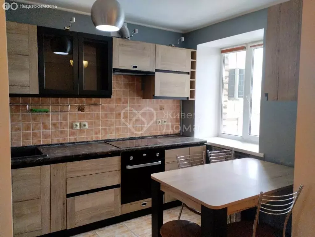 3-комнатная квартира: Волжский, проспект имени Ленина, 79 (80.9 м) - Фото 1