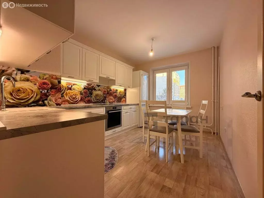 2-комнатная квартира: Челябинск, улица Маршала Чуйкова, 13А (53.6 м) - Фото 1