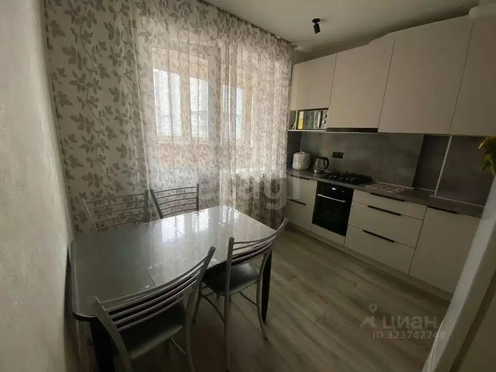 1-к кв. Башкортостан, Уфа ул. Орджоникидзе, 32/1 (41.0 м) - Фото 0