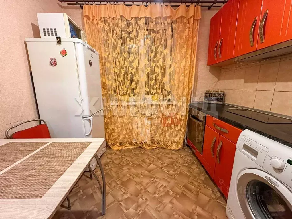 1-к кв. Томская область, Томск Каштак-4 мкр, ул. Кошурникова, 5 (30.6 ... - Фото 2