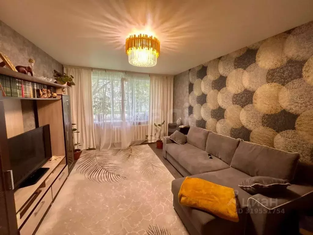 2-к кв. Псковская область, Остров Авиационная ул., 6 (45.4 м) - Фото 1