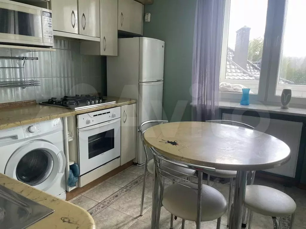 3-к. квартира, 85 м, 3/3 эт. - Фото 0