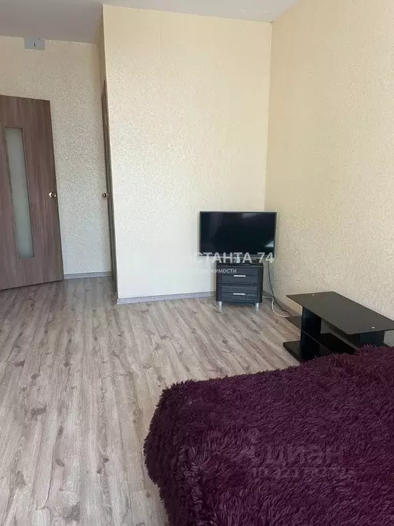 1-к кв. Челябинская область, Челябинск ул. Братьев Кашириных, 113 ... - Фото 2