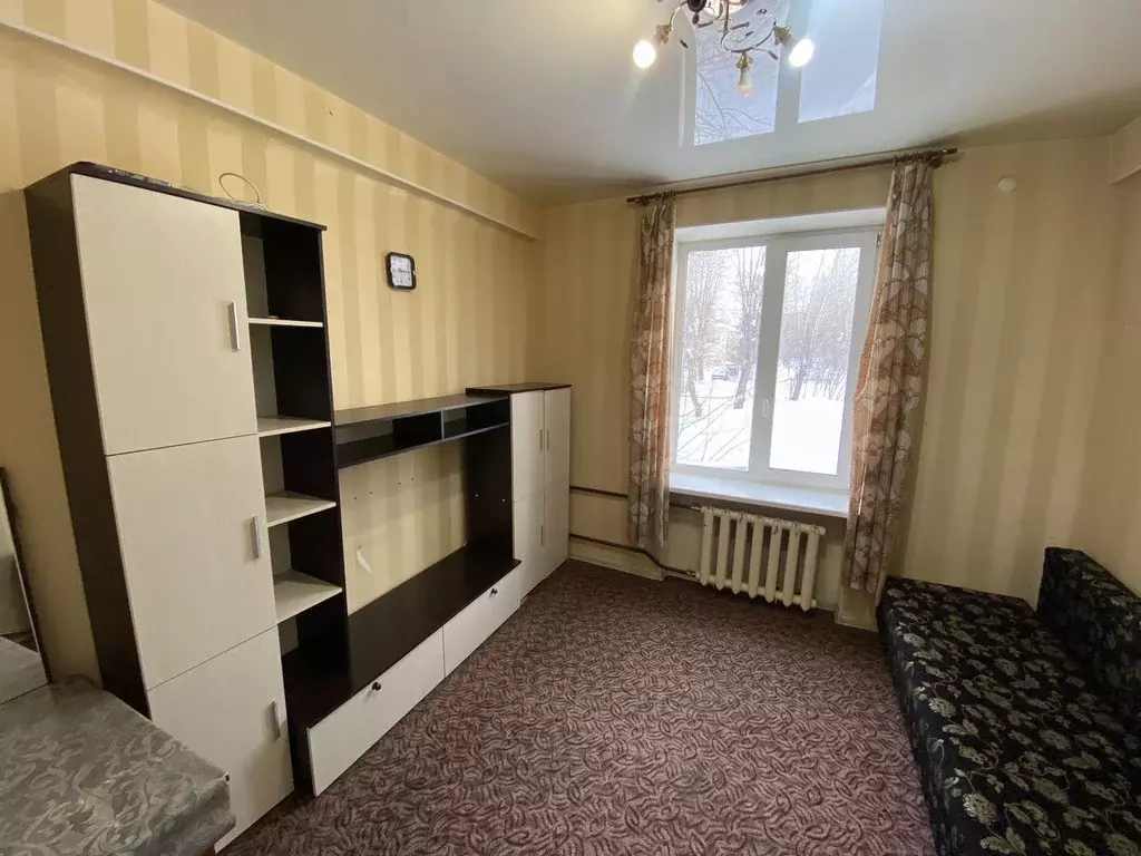 Комната Свердловская область, Екатеринбург ул. Старых Большевиков, 18 - Фото 1