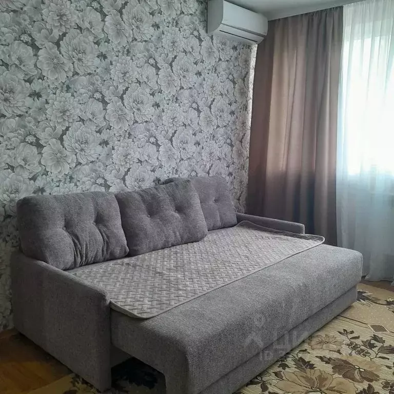 2-к кв. Крым, Черноморское пгт ул. Димитрова, 9Б (49.0 м) - Фото 0