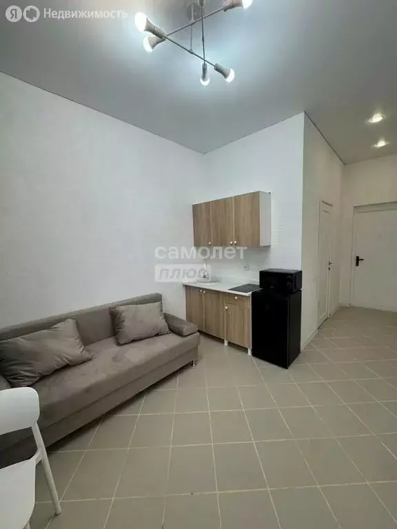 1-комнатная квартира: Тюмень, улица Пермякова, 43А (16 м) - Фото 0