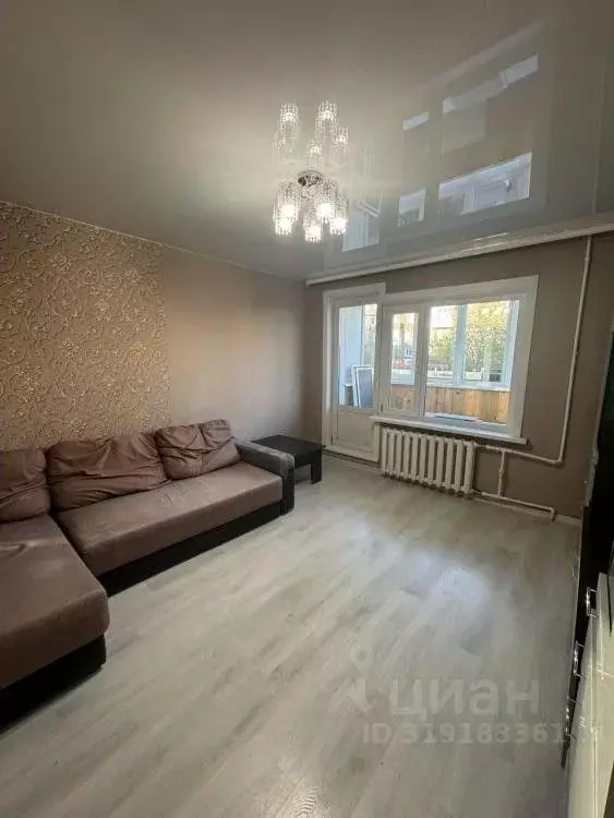 2-к кв. Бурятия, Улан-Удэ ул. Калашникова, 10 (50.0 м) - Фото 0