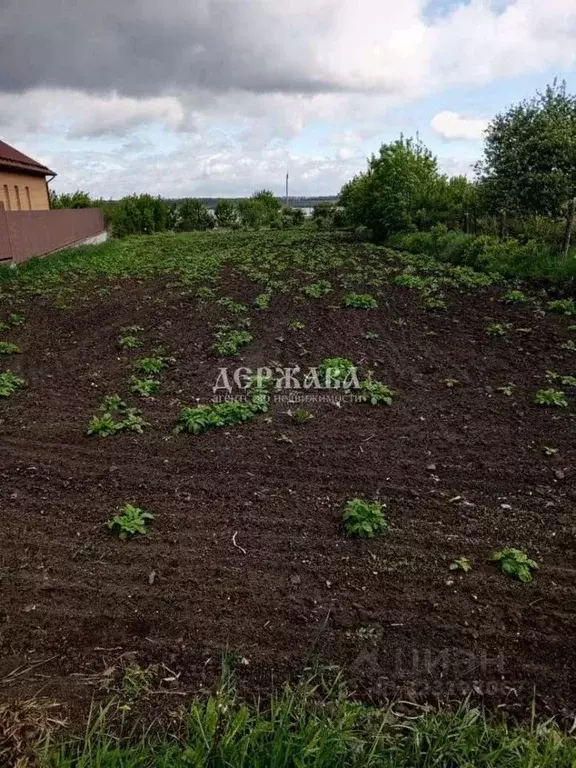 Участок в Белгородская область, Старооскольский городской округ, с. ... - Фото 1