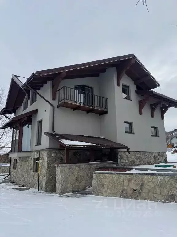 Дом в Алтайский край, Белокуриха ул. Паустовского, 14 (190 м) - Фото 1