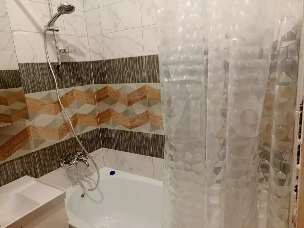 1-к. квартира, 38 м, 4/5 эт. - Фото 0