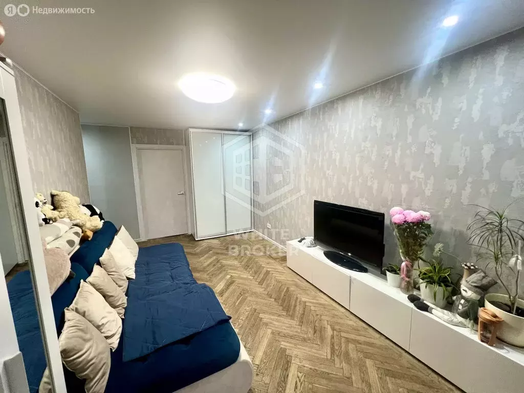 2-комнатная квартира: Ялта, улица Дзержинского, 30 (48 м) - Фото 1