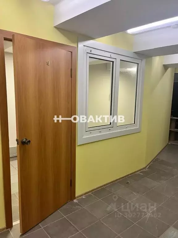 Офис в Новосибирская область, Новосибирск ул. Орджоникидзе, 40 (10 м) - Фото 1