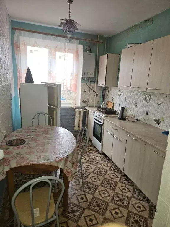 3-к кв. Крым, Керчь ул. Ульяновых, 33 (70.0 м) - Фото 1