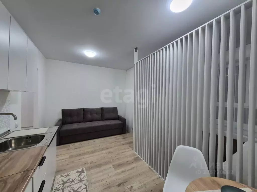 Студия Свердловская область, Екатеринбург ул. Паригория Суетина, 3 ... - Фото 1