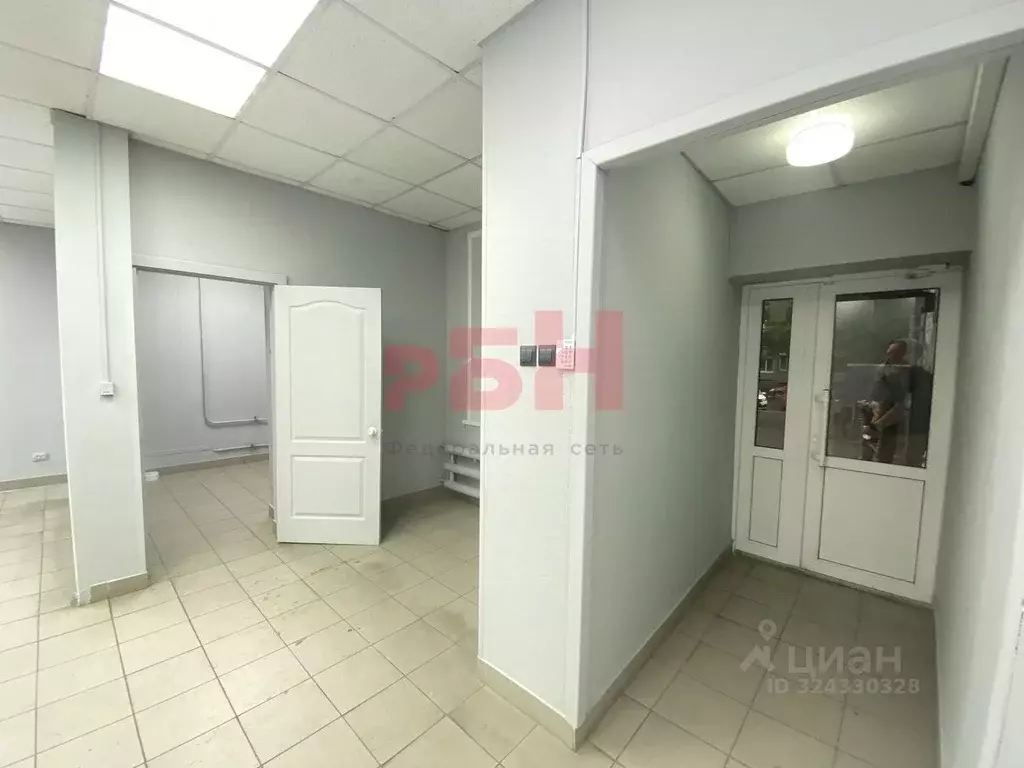 Торговая площадь в Курганская область, Курган Советская ул., 39 (39 м) - Фото 2