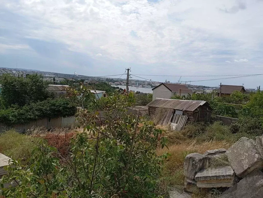 Участок в Севастополь Чайка садоводческое товарищество, ул. Персиковая ... - Фото 1