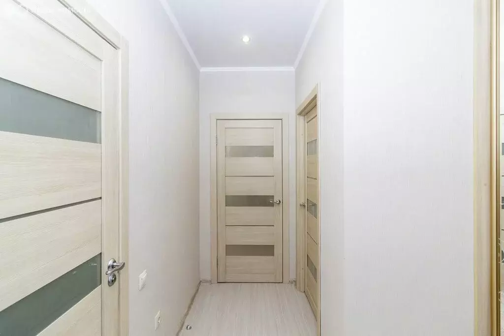 1-комнатная квартира: Тюмень, улица Александра Протозанова, 16к2 (43 ... - Фото 1