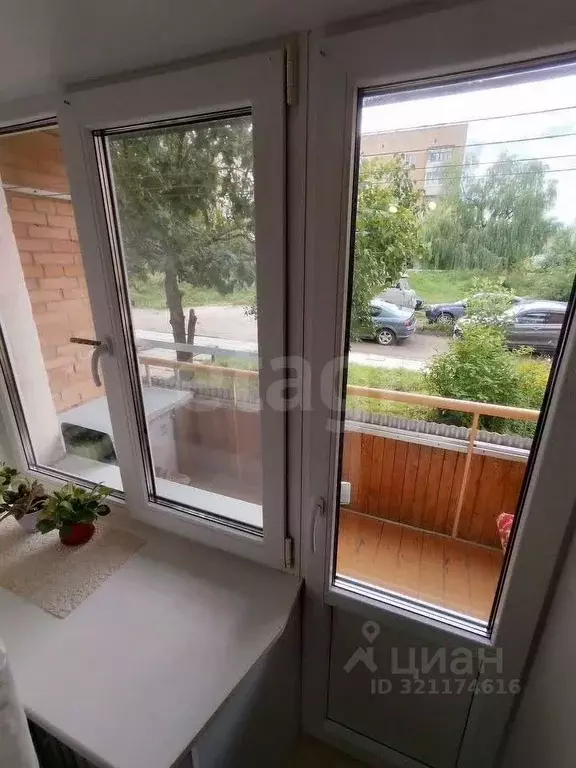 3-к кв. Калужская область, Дзержинский район, Товарково городское ... - Фото 2