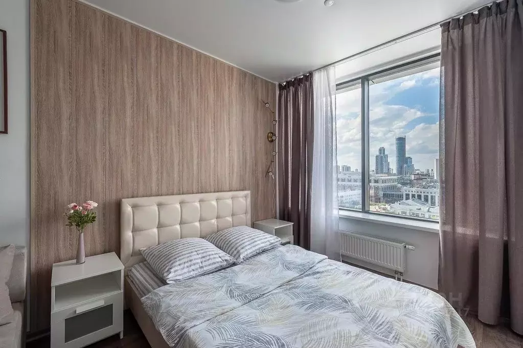 1-к кв. Свердловская область, Екатеринбург ул. Малышева, 42А (30.0 м) - Фото 1