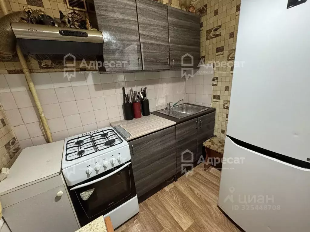 1-к кв. Волгоградская область, Волгоград ул. 64-й Армии, 32 (30.5 м) - Фото 1